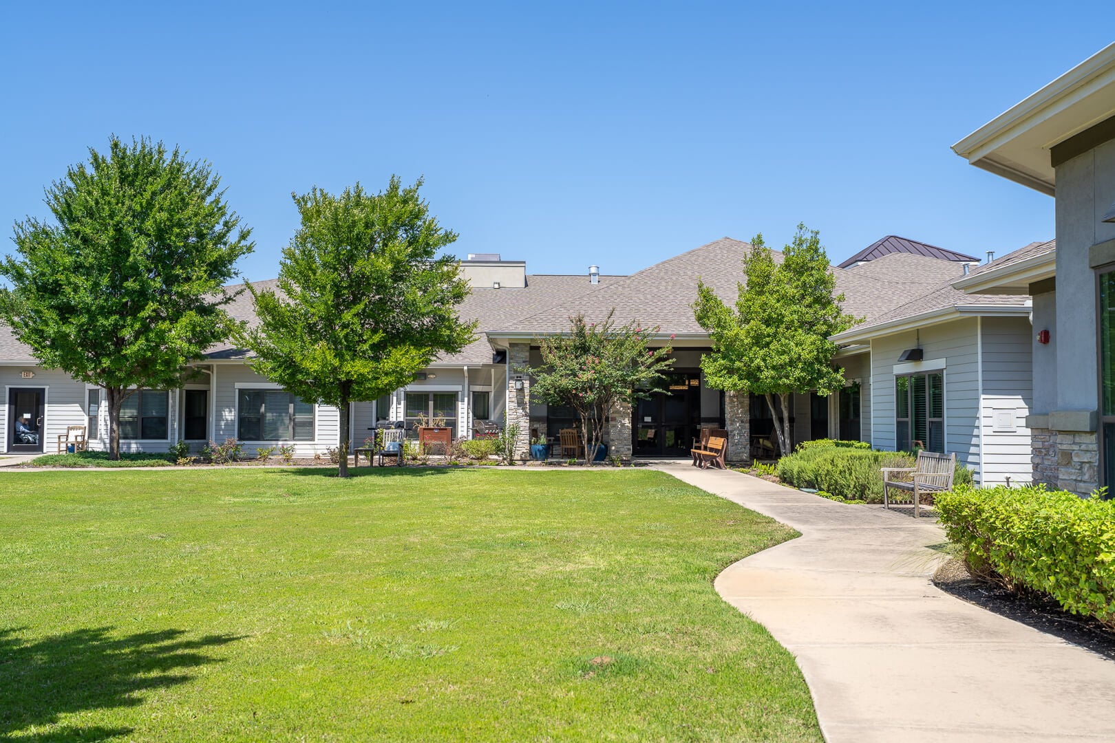 Outdoor Walking Paths at Arlington Retirement Home